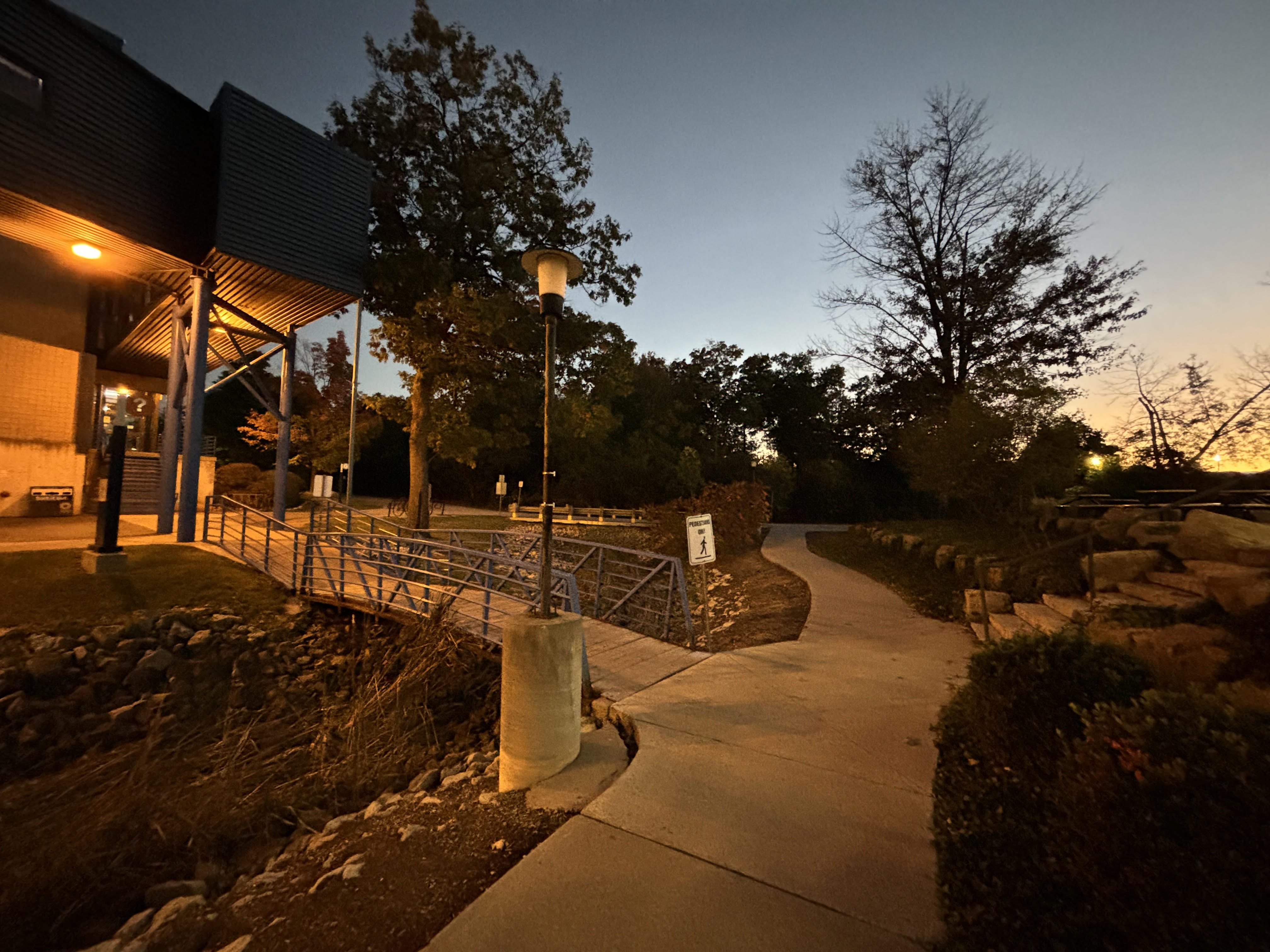 Workshop 1.1 <a href='https://www.youtube.com/embed/tgbNymZ7vqY' target='_blank'><p>Project Video Link</p></a>